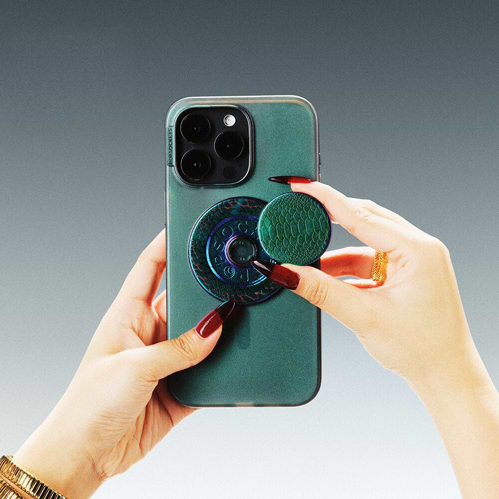 Nightshade — iPhone 14 Pro MagSafe Case - US 30535