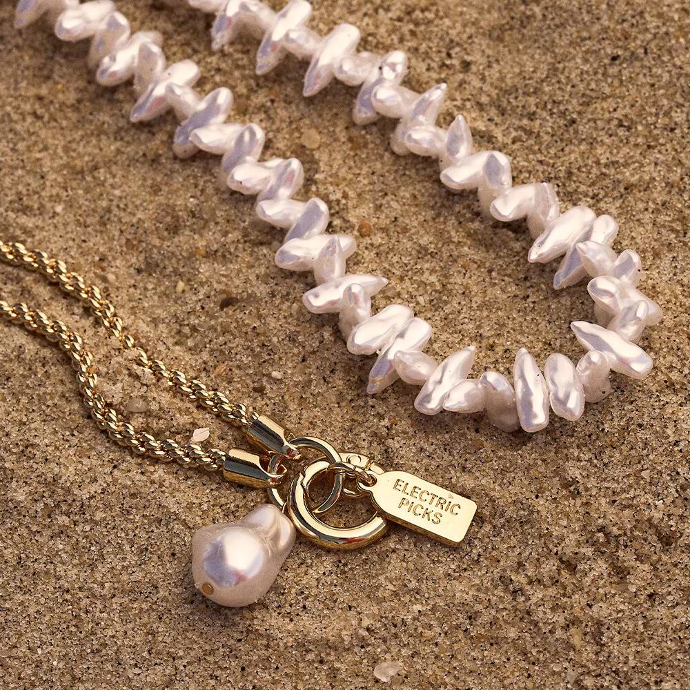 Rope Chain Charmed — Phone Wristlet - US 30136