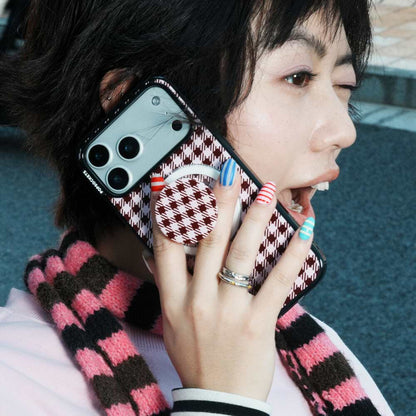Black Cherry Gingham — iPhone 17 Pro Max MagSafe Case - US 52441
